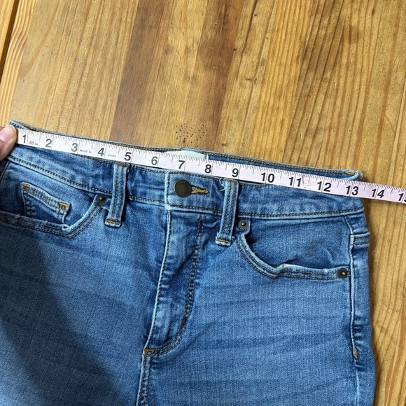 Universal Thread Blue Jeans - Picture 8 of 9